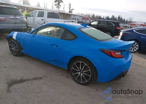 2023 Toyota Gr86 z USA, uszkodzony, nr VIN JF1ZNBC15P8751234